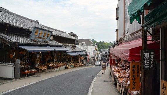 日本遺産に認定された、情緒ある成田山表参道の町並みを、クイズに答えながら、じっくり歩いてみませんか！